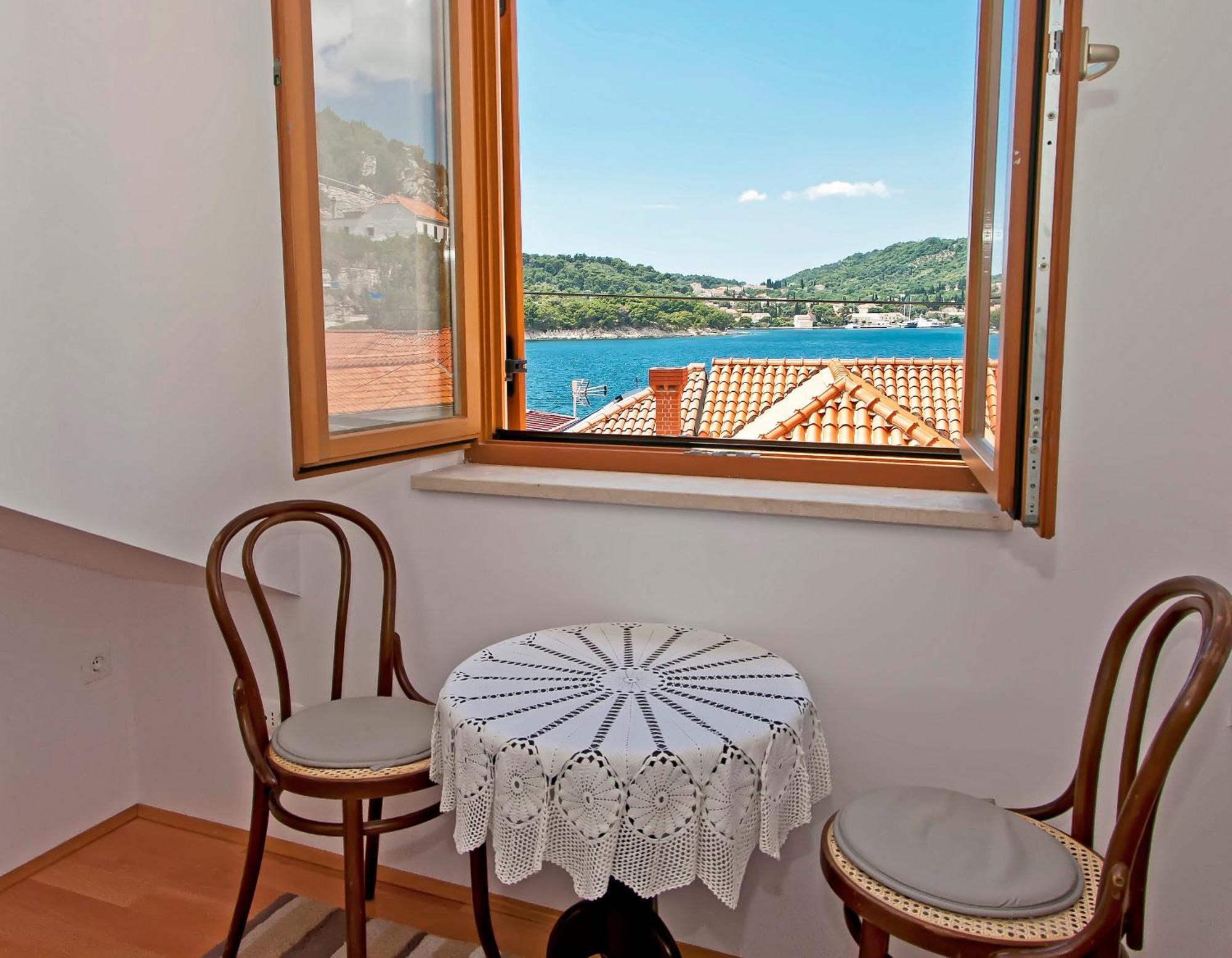 Ana 2 * Zaton (Dubrovnik-Neretva)
